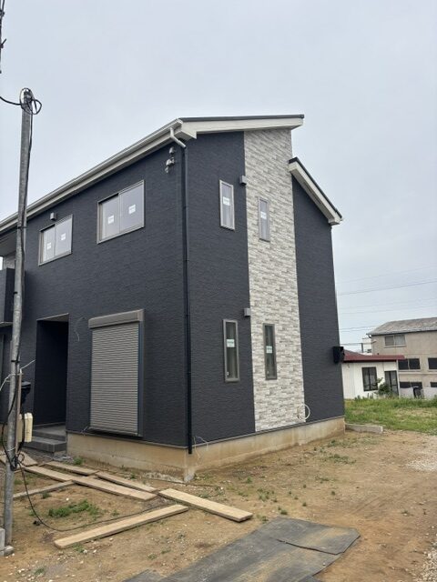 船橋市上山町2丁目　新築　足場外れました！